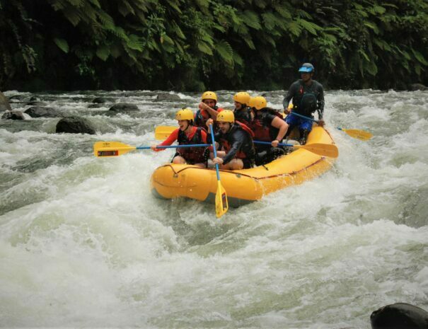 white water rafting image